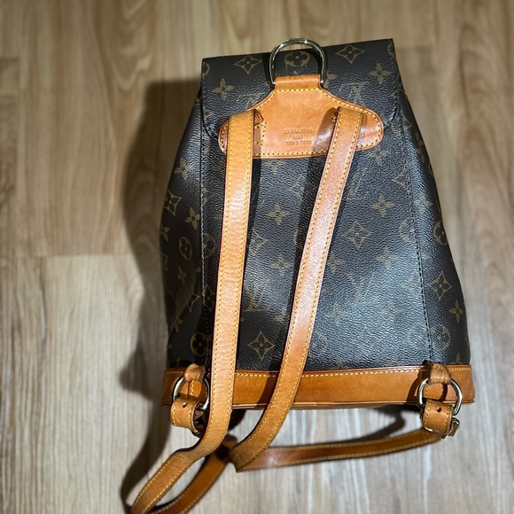 Louis Vuitton Monogram Montsouris Small Backpack - Picture 2 of 4